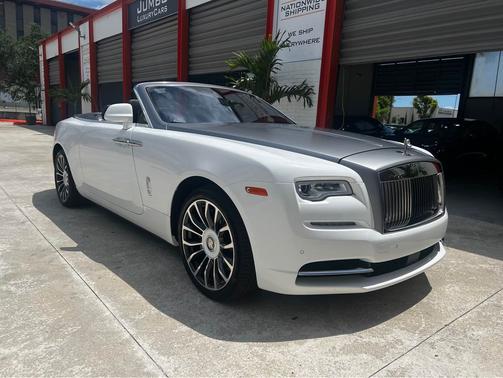 Photo 1 of 5 of 2018 Rolls-Royce Dawn Base